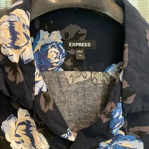 Express short sleeved dress shirt